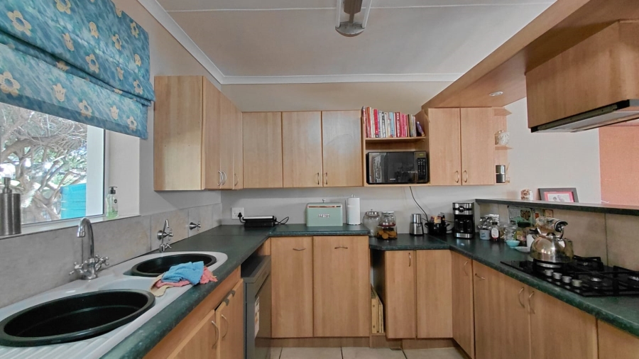 2 Bedroom Property for Sale in Stilbaai Wes Western Cape